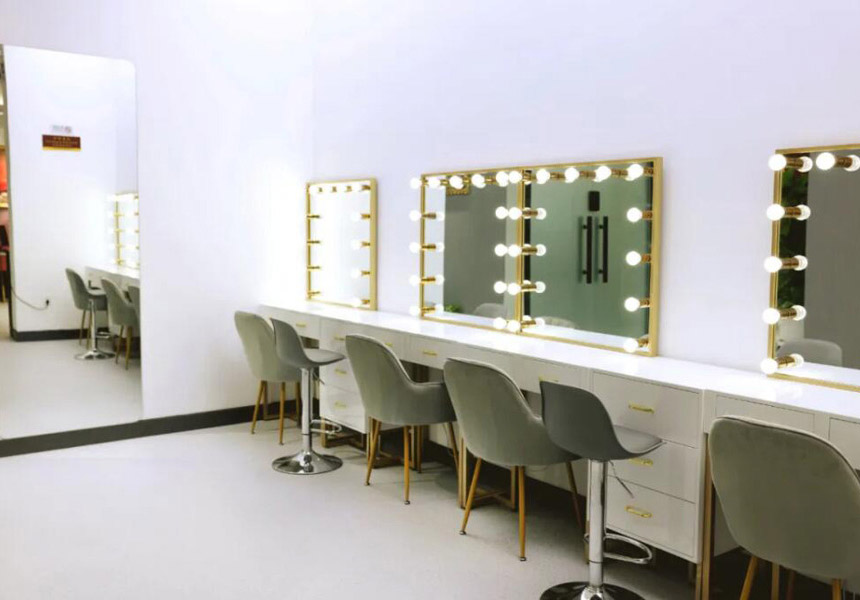 大(dà)北(běi)照(zhào)相(xiàng)