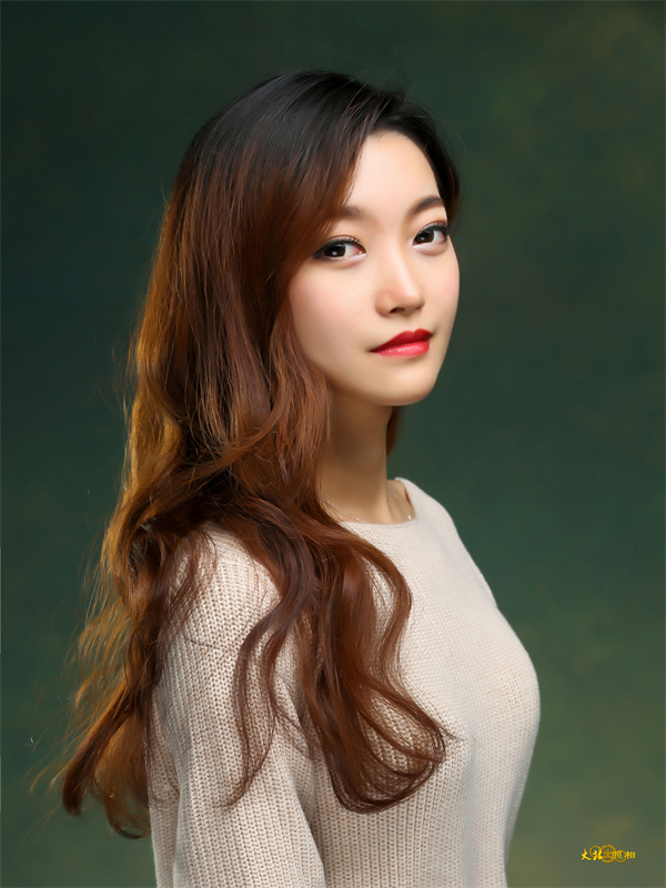 彩色肖像作(zuò)品