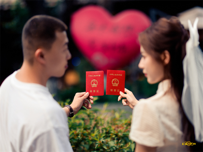 登記證跟拍(pāi)作(zuò)品