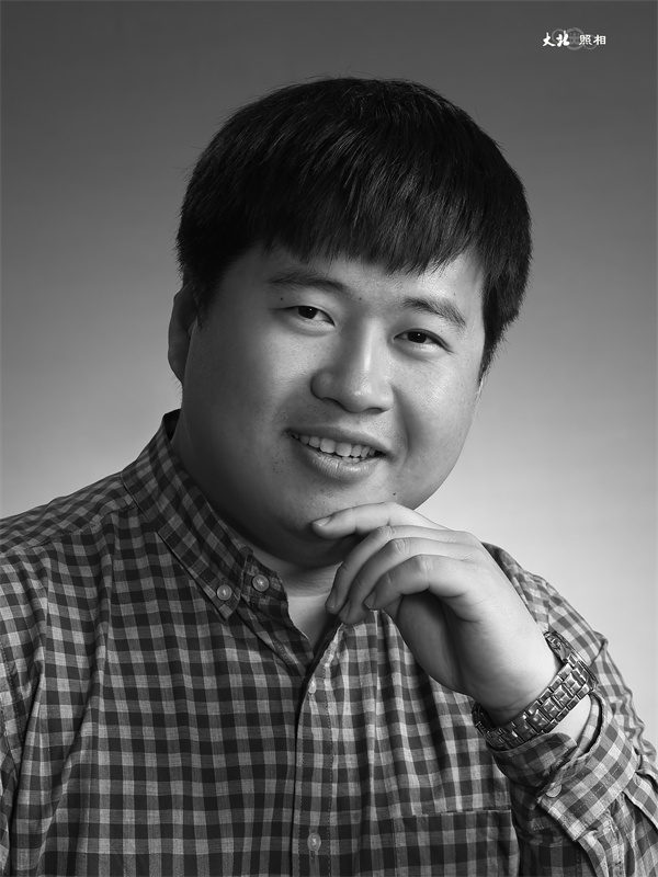 黑(hēi)白(bái)經典肖像作(zuò)品